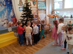 2025-12-02 Piernikowo i lukrowo u Biedronek